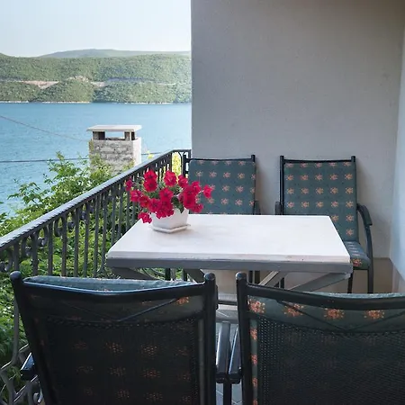 Apartment Bora *